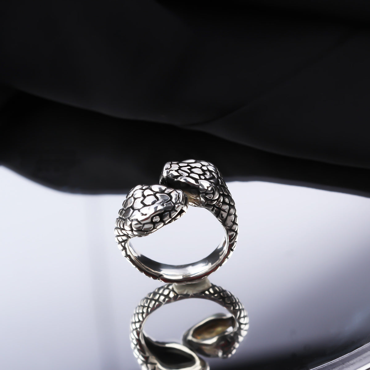 925k Sterling Silver Men Snake Ring - alternate view 2