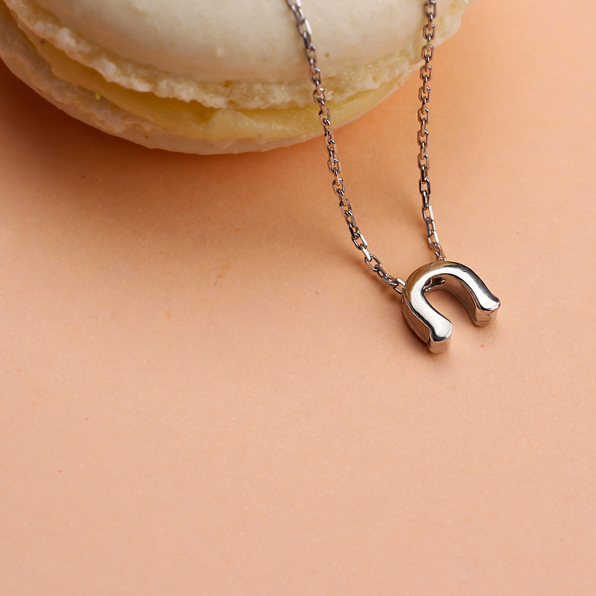 925k Sterling Silver Horseshoe Luck Necklace